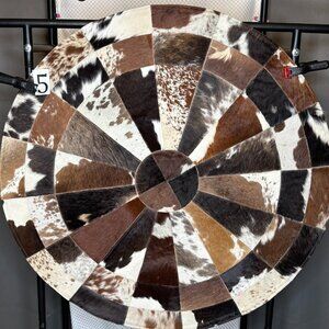 NWOT Genuine OOAK Cowhide Round Patchwork Carpet (36” x 36”)
